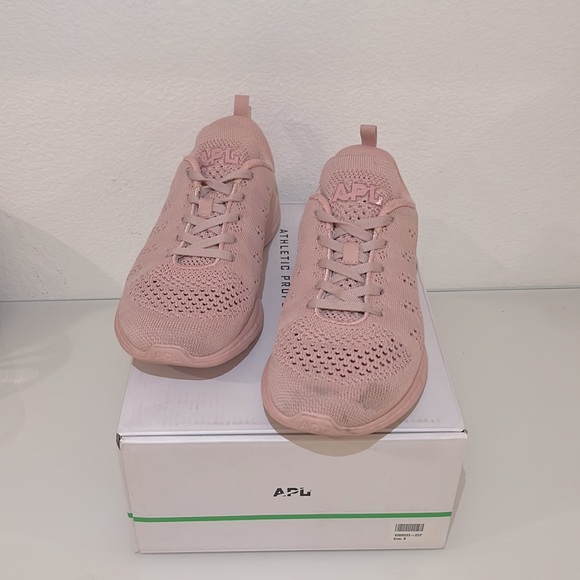 APL Women’s TechLoom Pro Sneakers – Size 8 – Dusty Rose - Picture 3 of 9